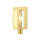 Livex Lighting Lafayette 27416-12 1-Lumière 100W Laiton satiné avec panneaux en laiton poli martelé Lanterne de poteau extérieure